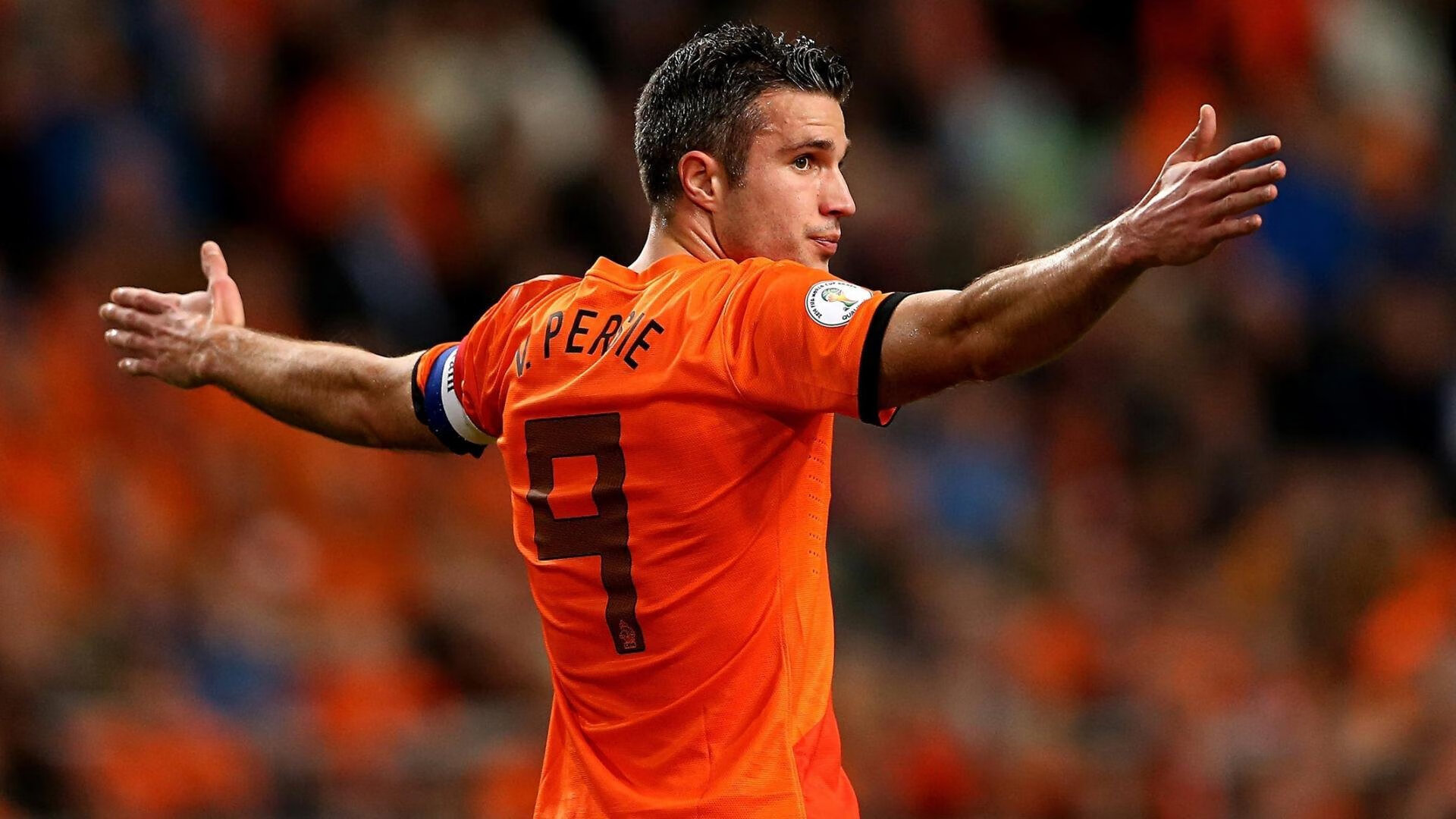 开云足球官网-37岁魔笛封神夜，帽子戏法撕裂阿贾克斯，荷甲豪门的后防噩梦如何炼成？37岁魔笛封神夜，帽子戏法撕裂阿贾克斯，荷甲豪门的后防噩梦如何炼成？